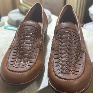 Women Earth Brown Woven Leather Slip-On Loafers NEW
